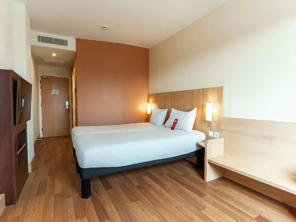 TWIN STANDARD Room, Ibis Barcelona Ripollet, Barcelona