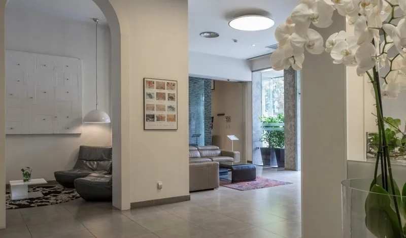 Lobby, Ultonia, Costa Brava