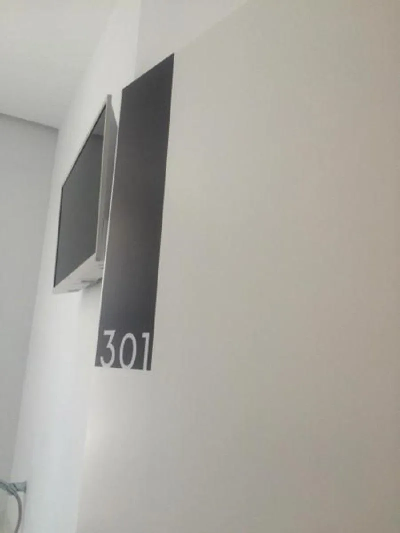 Room, El Siglo, Valencia