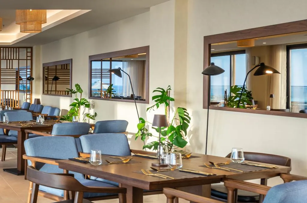 Restaurant, Aulus Chania Resort, Curio Collection by Hilton, Thessaloniki