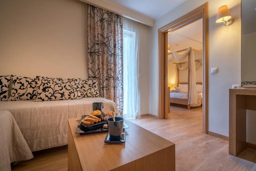 FAMILY ROOM KING SIZE BED Room, Galaxy Beach Resort BW Premier Collection, Zante