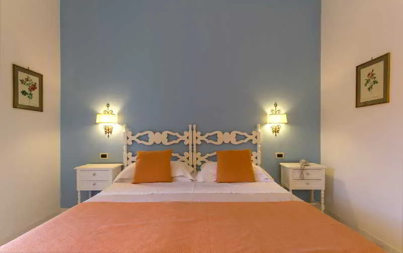 Room, Villa Di Sorrento, Naples