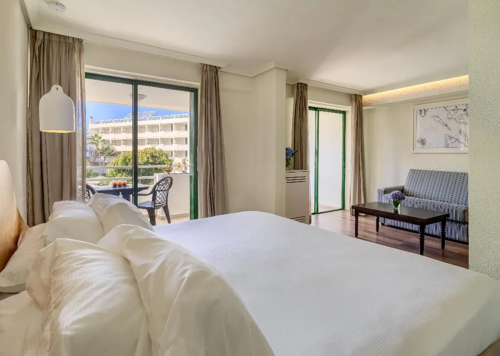 Room, H10 Tenerife Playa, Tenerife