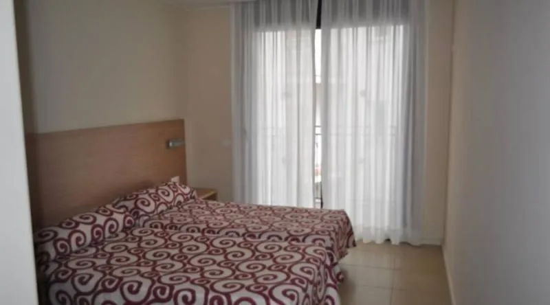 APARTMENT CAPACITY 6 TWO BEDROOMS Room, Trimar, Costa Brava