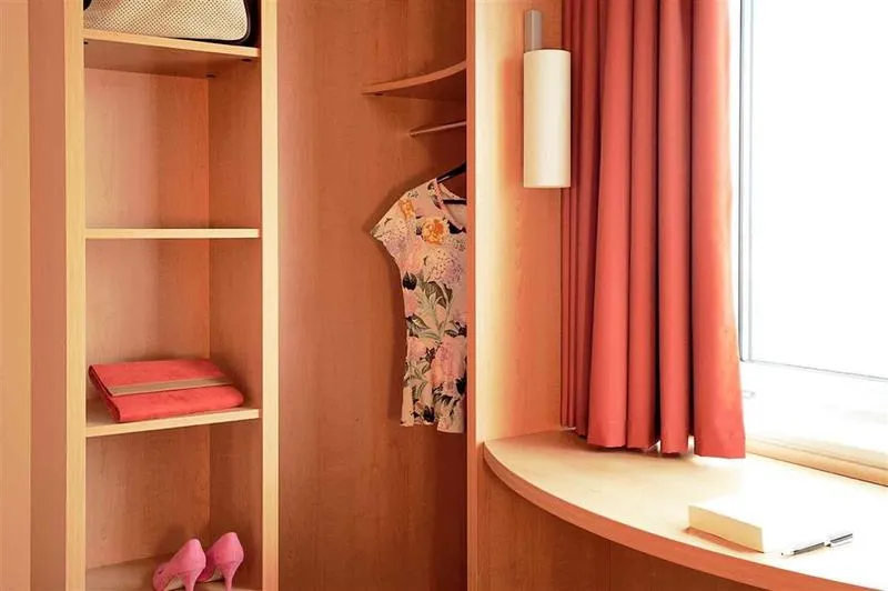 Room, Ibis Mall  Avenue Dubai Hotel, Dubai