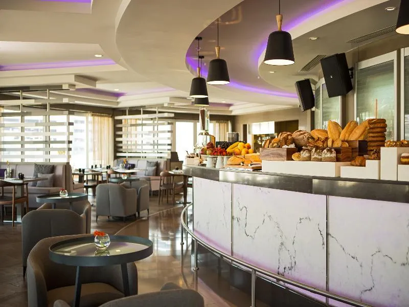 Restaurant, Renaissance Izmir, Izmir