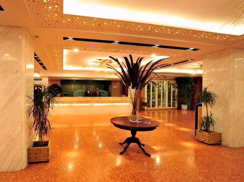 Lobby, Samba, Costa Brava