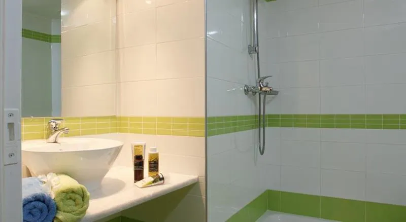 Room, Sofia, Crete