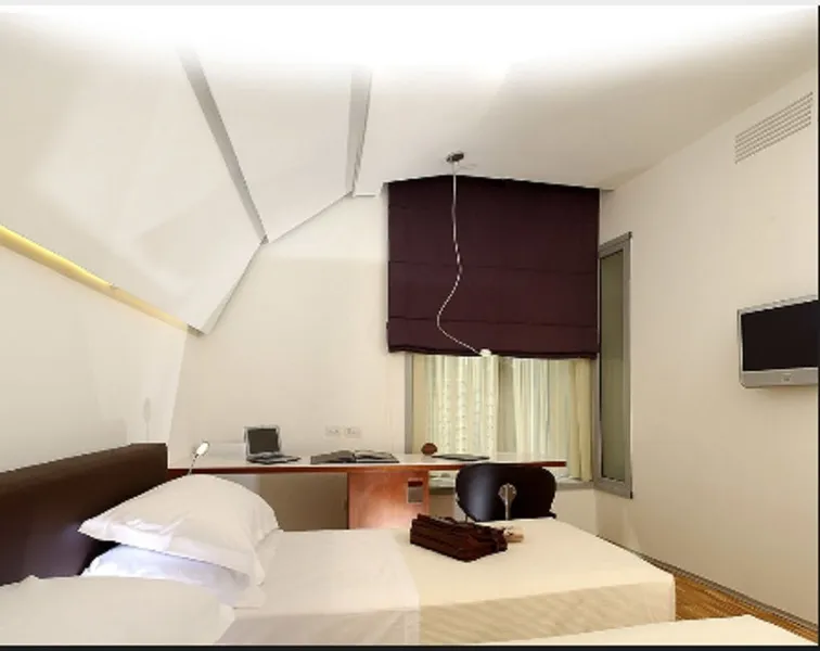 TRIPLE STANDARD Room, Black, Rome