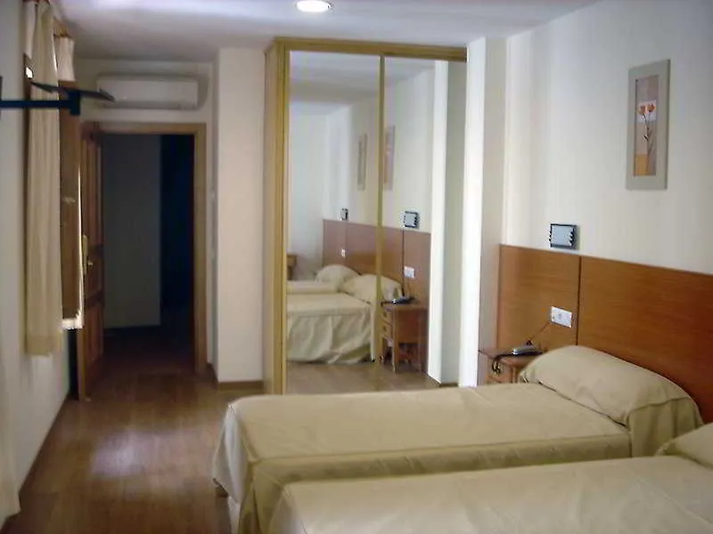 Room, Eurico, Madrid
