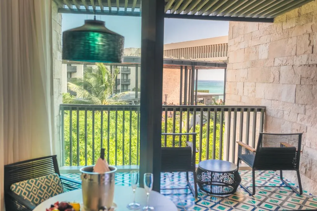DOUBLE PARTIAL OCEAN VIEW KING BED Room, Devossion by Live Aqua Playa del Carmen AI Only Ad, Playa Del Carmen