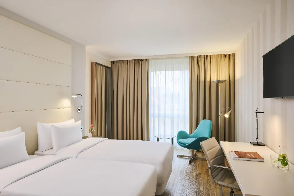 Room, NH Berlin Alexanderplatz, Berlin
