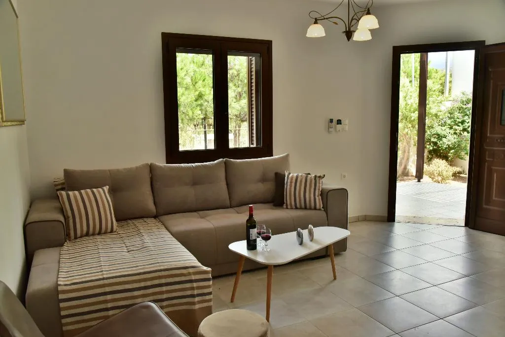 APARTMENT CAPACITY 4 TWO BEDROOMS Room, Pearls of Crete-Holiday Residences, Crete