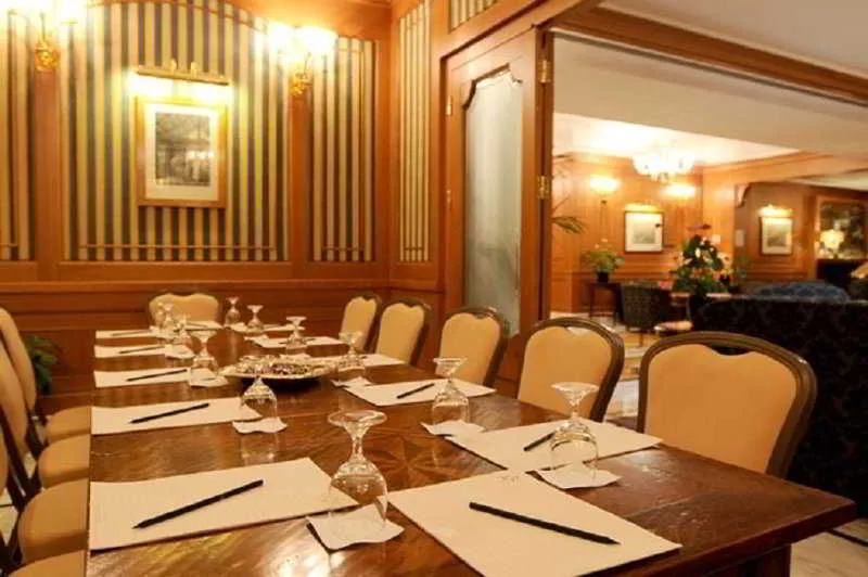 Conferences, Manzoni, Milan
