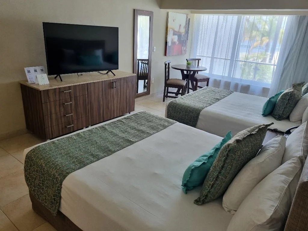 SUITE ONE BEDROOM ONE BATHROOM Room, Ocean Spa Hotel All Inclusive, Cancun Area