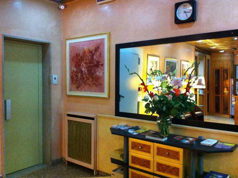 Lobby, Hotel Lugano, Milan