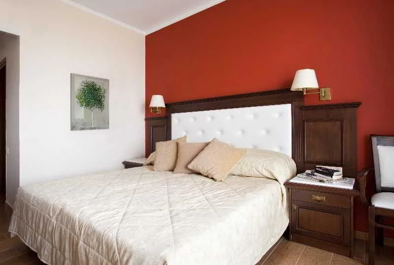 SINGLE STANDARD Room, Achillion Palace, Crete