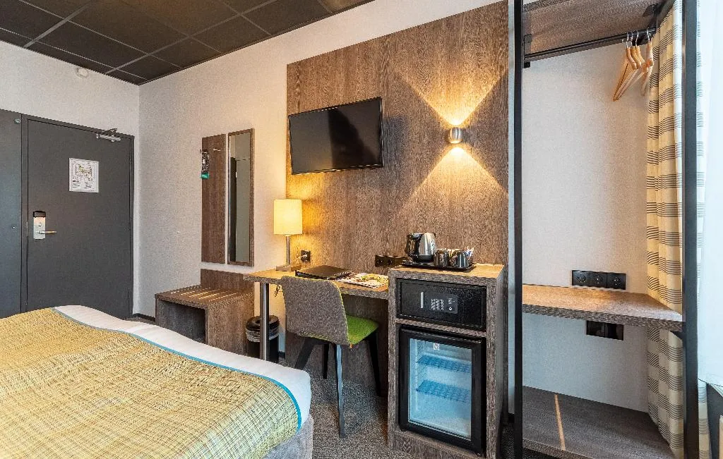 TWIN SUPERIOR Room, Cornelisz, Amsterdam