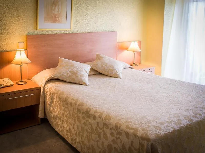 Double or Twin CAPACITY 2 Room, Felipe II, Valencia