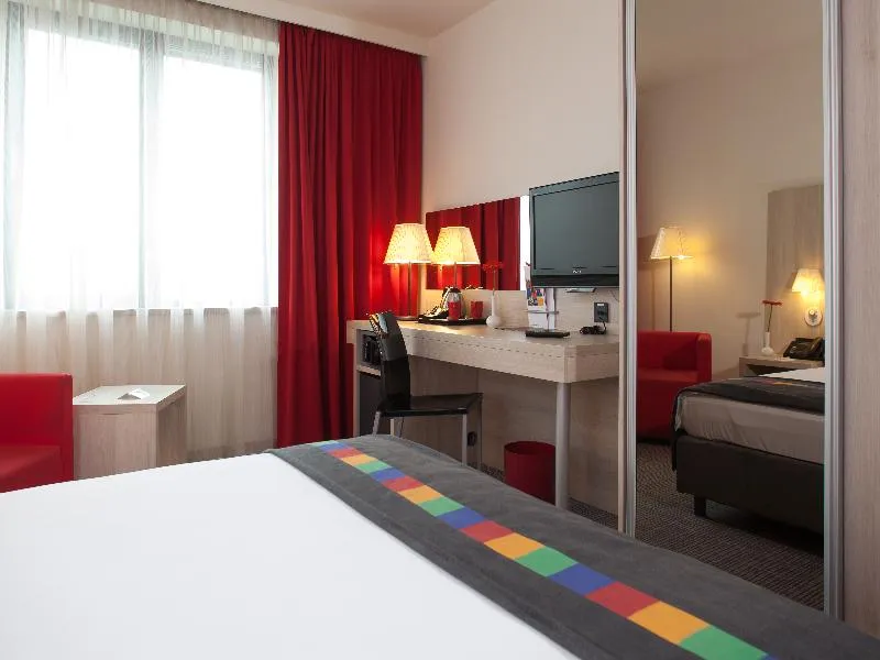 SINGLE STANDARD Room, Park Inn by Radisson Krakow, Krakow
