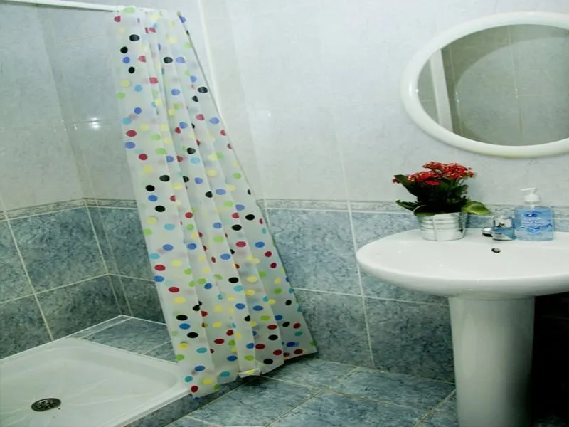 Room, The Living Roof Hostel, Madrid