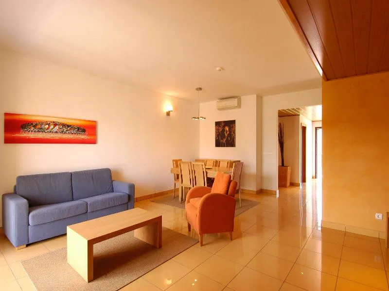 APARTMENT THREE BEDROOMS Room, Orada - Marina Albufeira apartamentos, Algarve