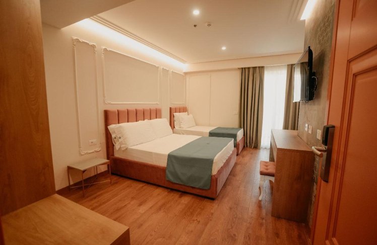 Martiness Hotel, Durres