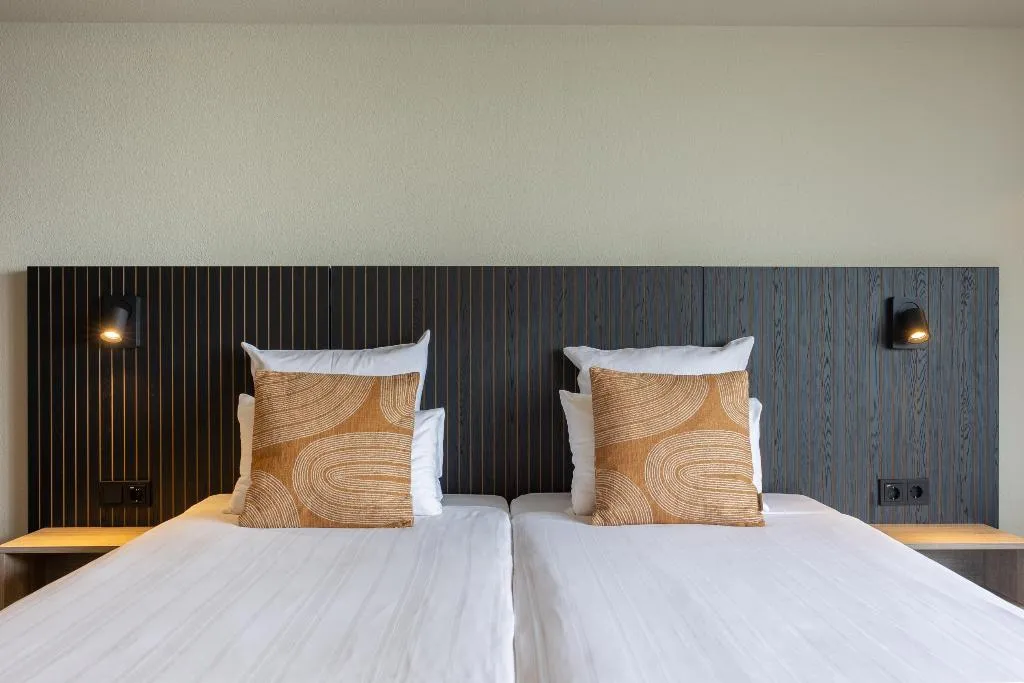 TWIN DELUXE Room, Leonardo Hotel IJmuiden Seaport Beach, Amsterdam