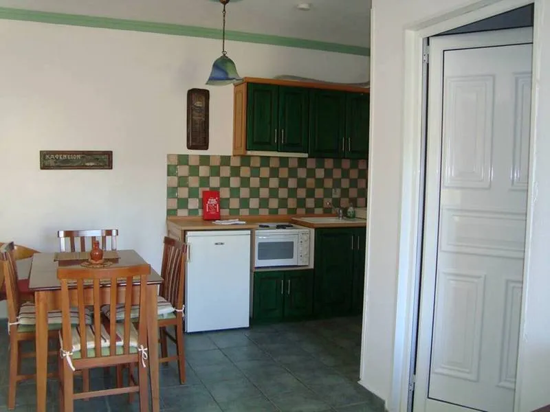 APARTMENT GARDEN VIEW Room, Green Hill Studios & Apartments, Samos