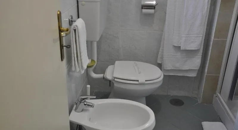 Double or Twin STANDARD Room, Esperia, Naples