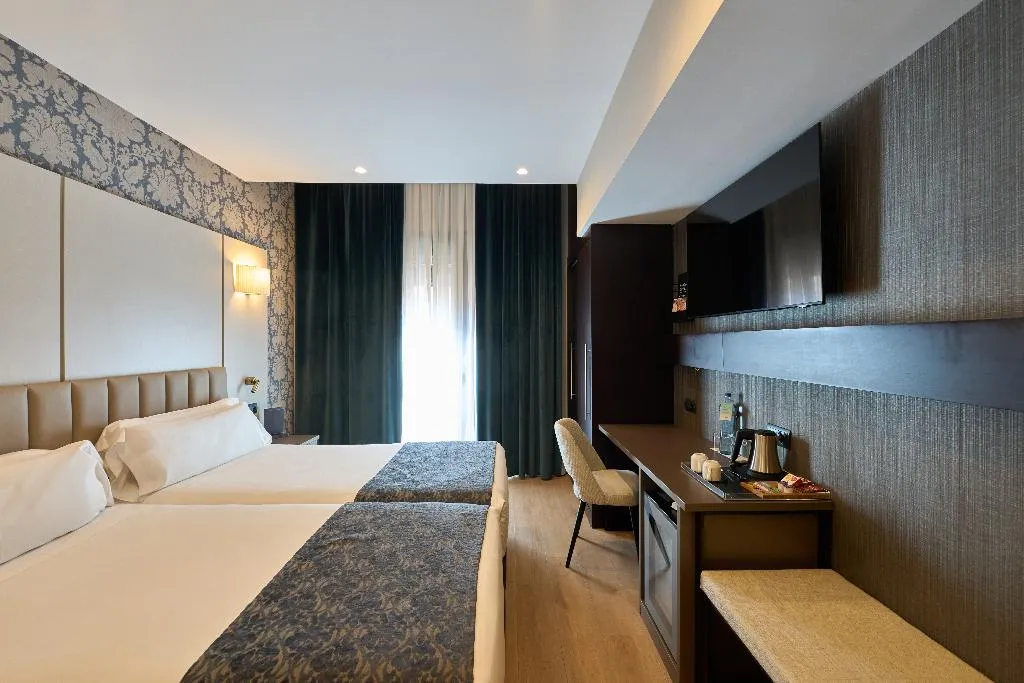 DOUBLE SINGLE USE PREMIUM Room, Catalonia Port, Barcelona