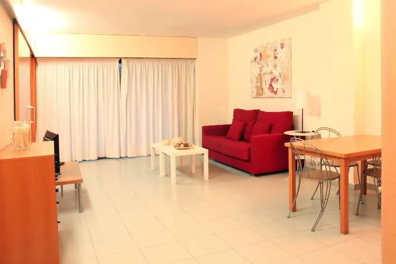 Room, Aura Park Nord, Barcelona