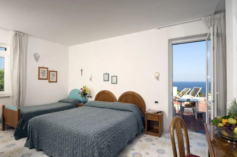 Double or Twin SEA VIEW Room, Gemma Hotel, Naples