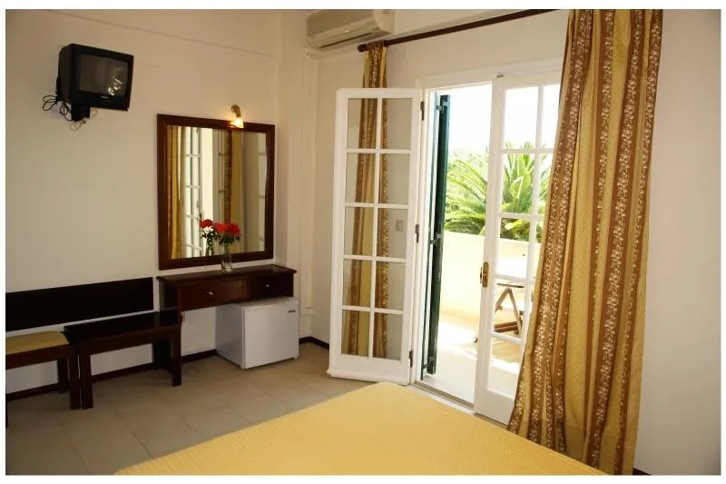 Room, Fiori, Corfu
