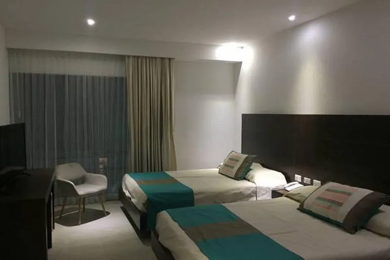 QUADRUPLE TWO DOUBLE BEDS Room, Portea, Playa Del Carmen