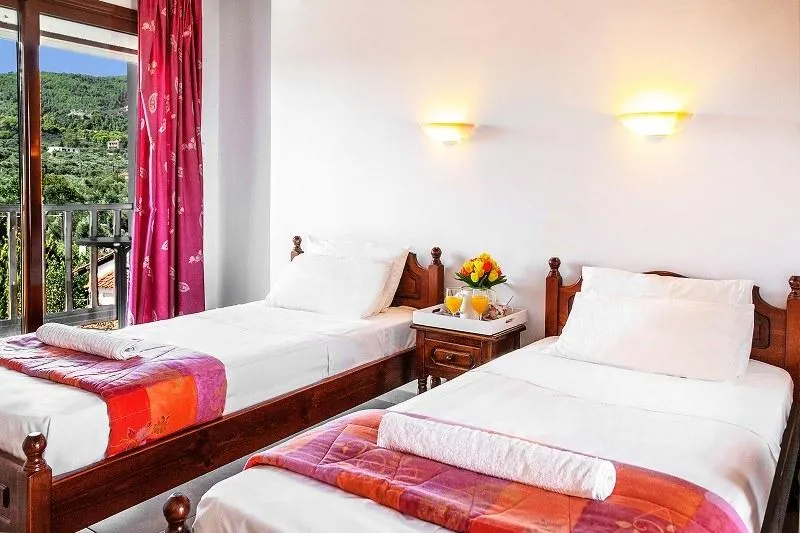 TRIPLE CLASSIC GARDEN VIEW Room, Hotel Stellina, Skiathos