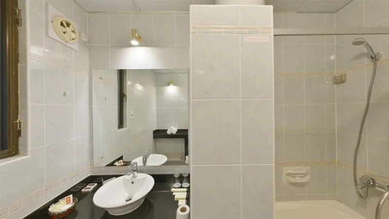 Room, Grand Astoria Hotel, Dubai