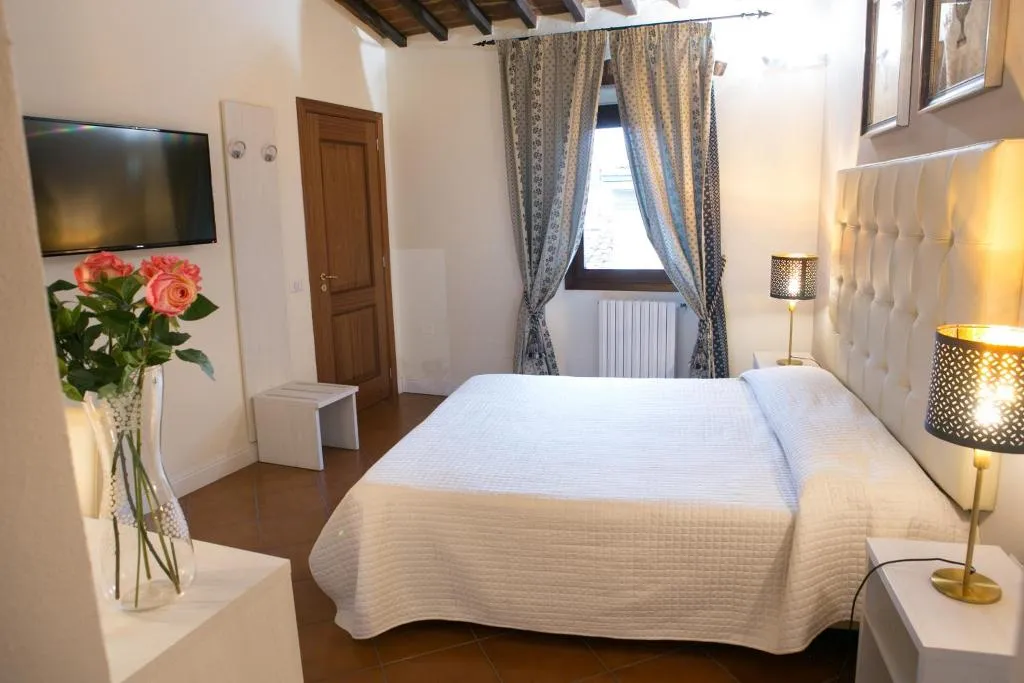 General view, Giuliani Home, Florence