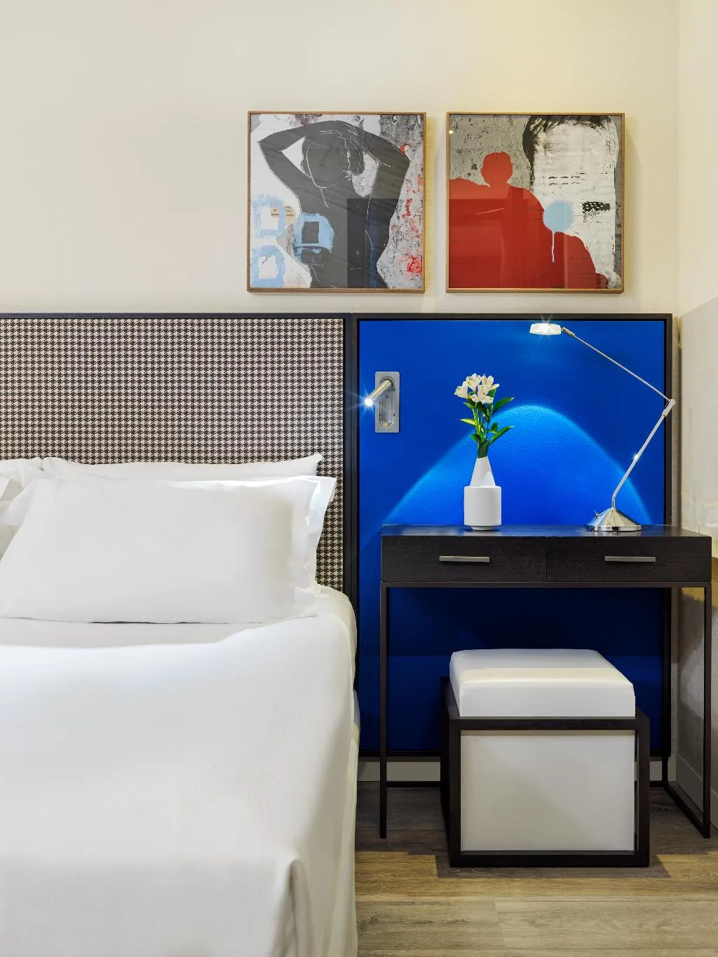 DOUBLE WITH BALCONY Room, H10 Art Gallery, Barcelona