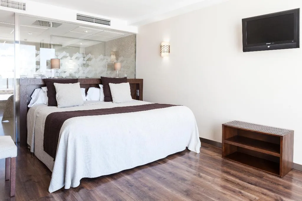 Room, Don Paco, Seville