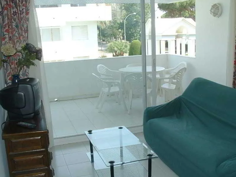 APARTMENT CAPACITY 4 TWO BEDROOMS Room, Green Club, Costa Brava