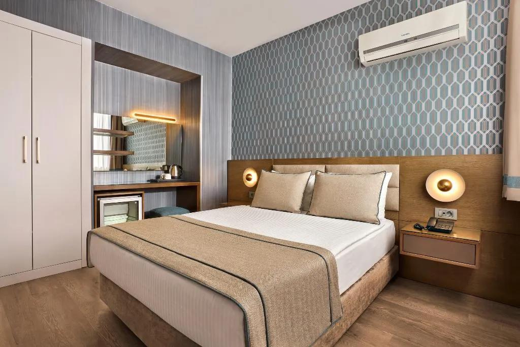 DOUBLE STANDARD Room, The New Zeybek Hotel, Izmir
