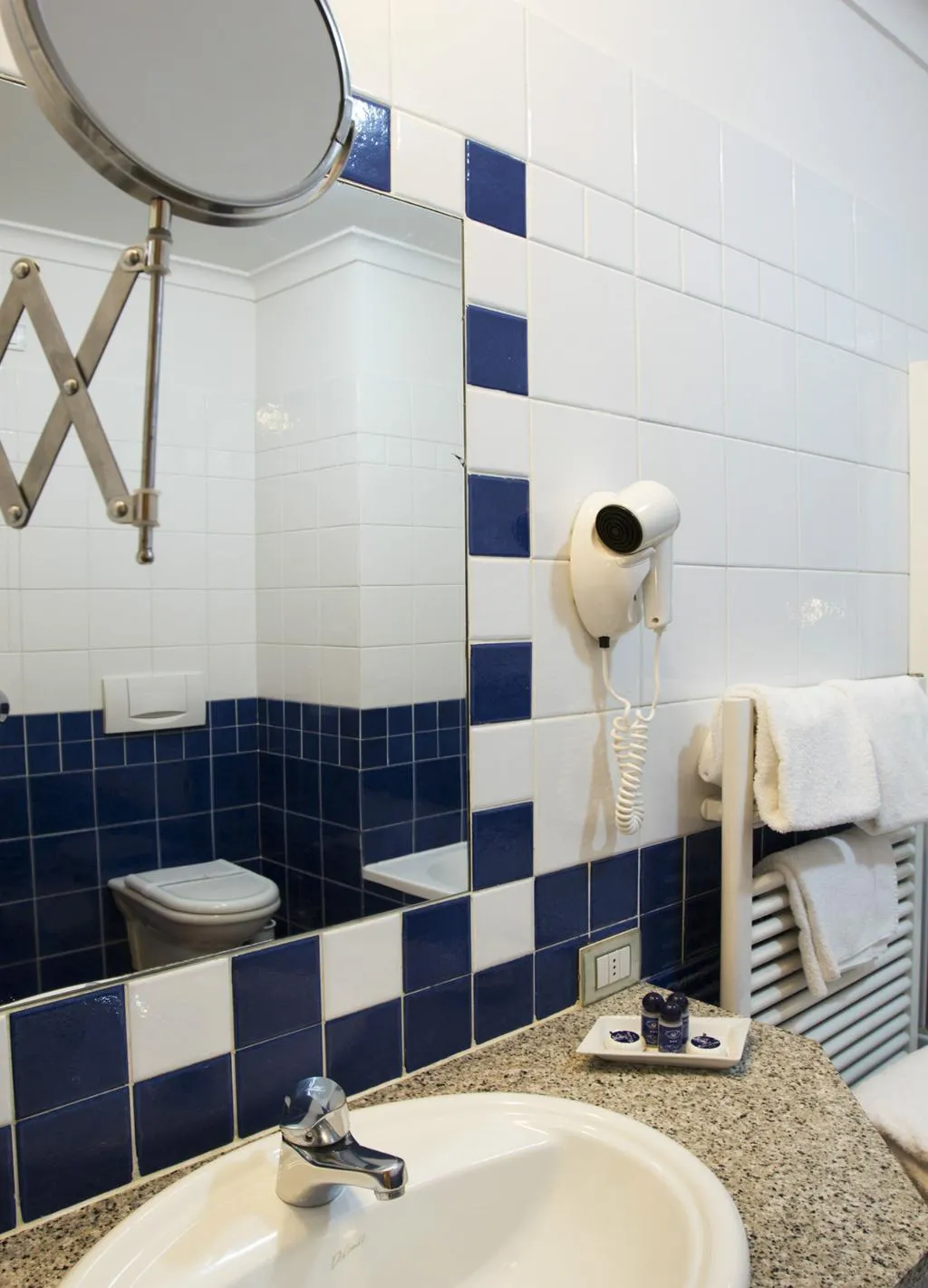 DOUBLE ECONOMY Room, Porta Faenza, Florence