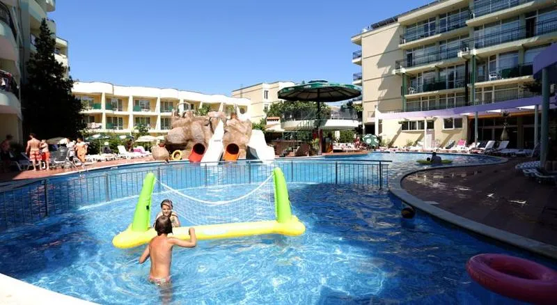 Pool, Sunny Day Club, Bourgas