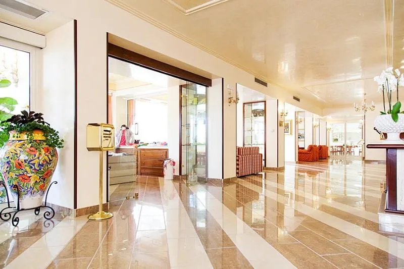 Lobby, Diamond Naxos Taormina, Catania