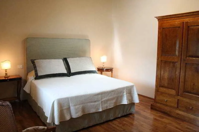 APARTMENT ONE BEDROOM Room, Florence View Apartments, Florence