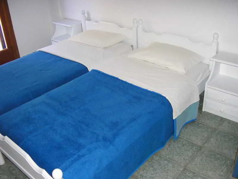 Room, Finikas, Santorini