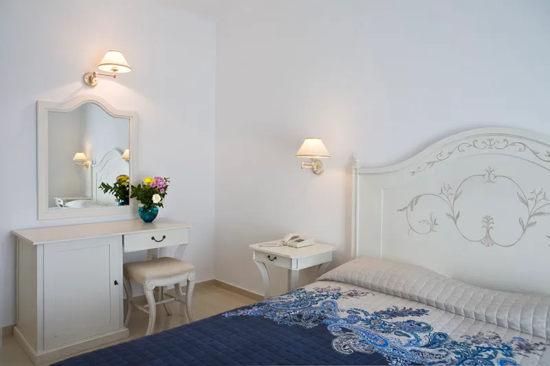 SINGLE SUPERIOR Room, Kamari Hotel, Mykonos