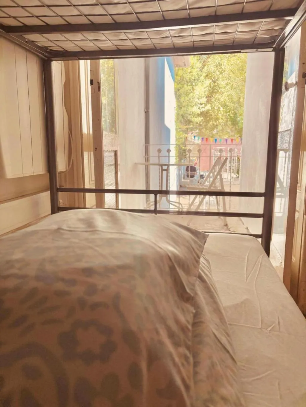 General view, O2 Hostel, Porto