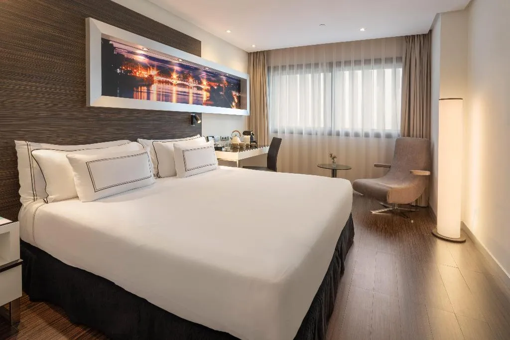 Room PREMIUM Room, Melia Lebreros, Seville